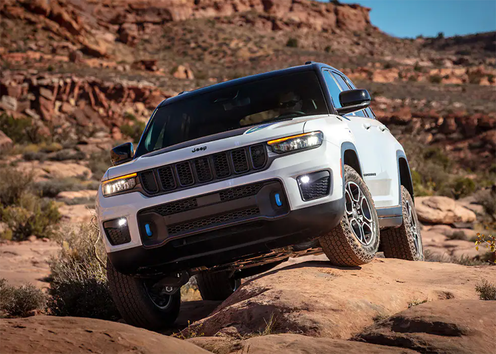 2023 Jeep Grand Cherokee Off-Road Features