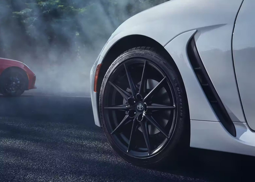 Toyota GR86 Sleek Design Features