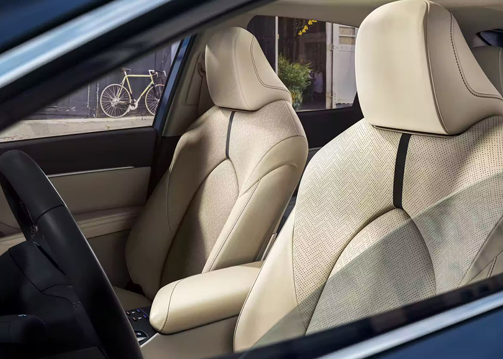 Toyota Camry Interior Amenities
