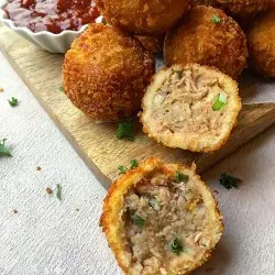 Croquetas de atún con arroz