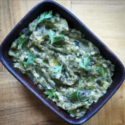 Tapa de lomo alto con puré rústico de zapallo italiano con aceitunas negras