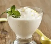 Zitronen-mousse
