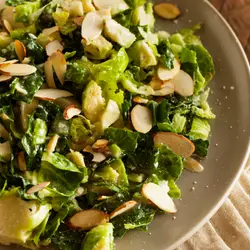 Ensalada verde con aguacate