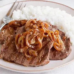 Carne al jugo con arroz