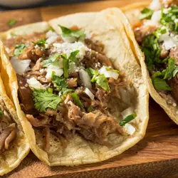 Fajitas mit fleischfüllung