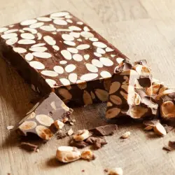 Chocolate nougat met amandelen