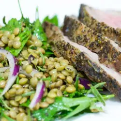 Linsensalat mit top-lendenbraten hoch