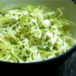 Bresych gyda phlant cilantro
