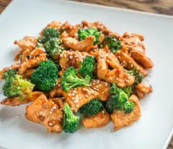 Pollo al limón con brócoli asado kids