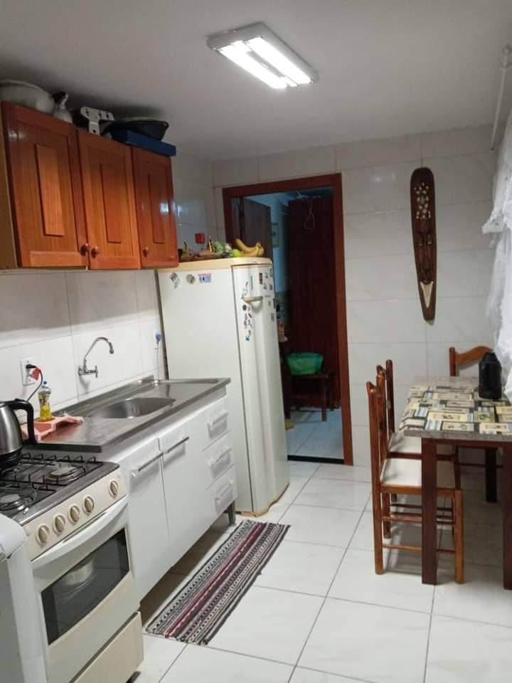 Sobrado com 2 Dormitórios à Venda, São João do Rio Vermelho