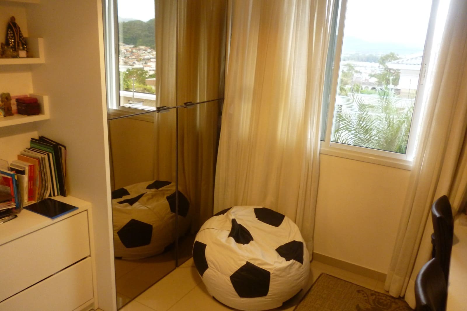 Casa à Venda com 3 Quartos em Forquilhas, São José