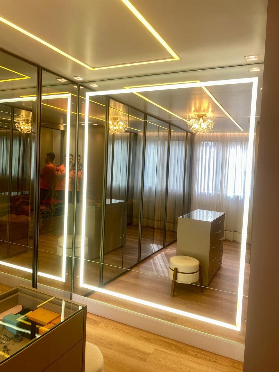 Apartamento à Venda com 3 Suítes em Florianópolis