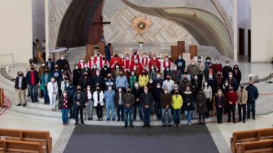 Membros da Assembleia Geral tomam posse em missa solene
