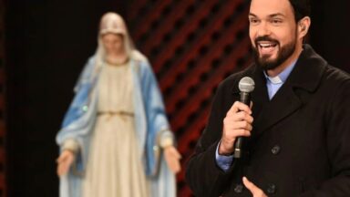 Vaticano convida padre Adriano Zandoná para ação nas redes sociais