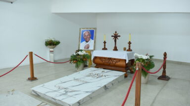 Fundador da Comunidade CN é sepultado