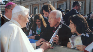 Nosso Reconhecimento Pontifício: há 17 anos, em profunda comunhão com a Igreja no mundo