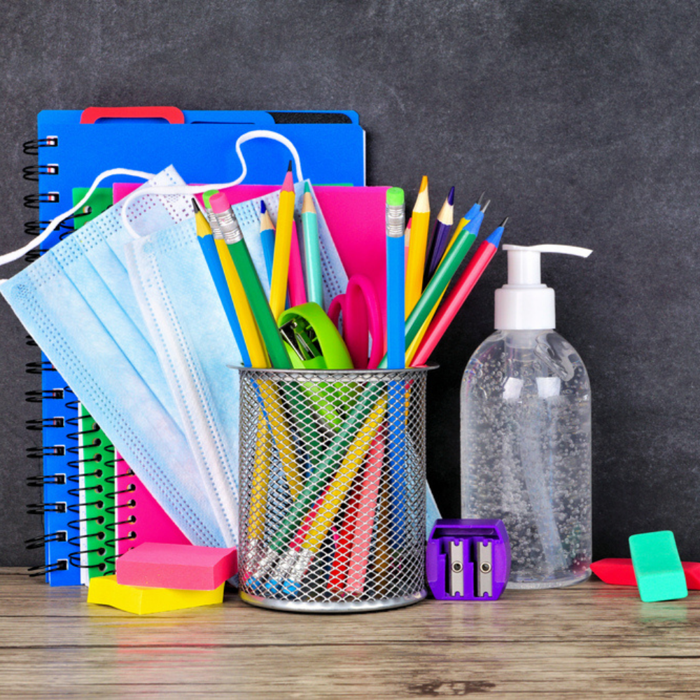 Small items from around home or classroom