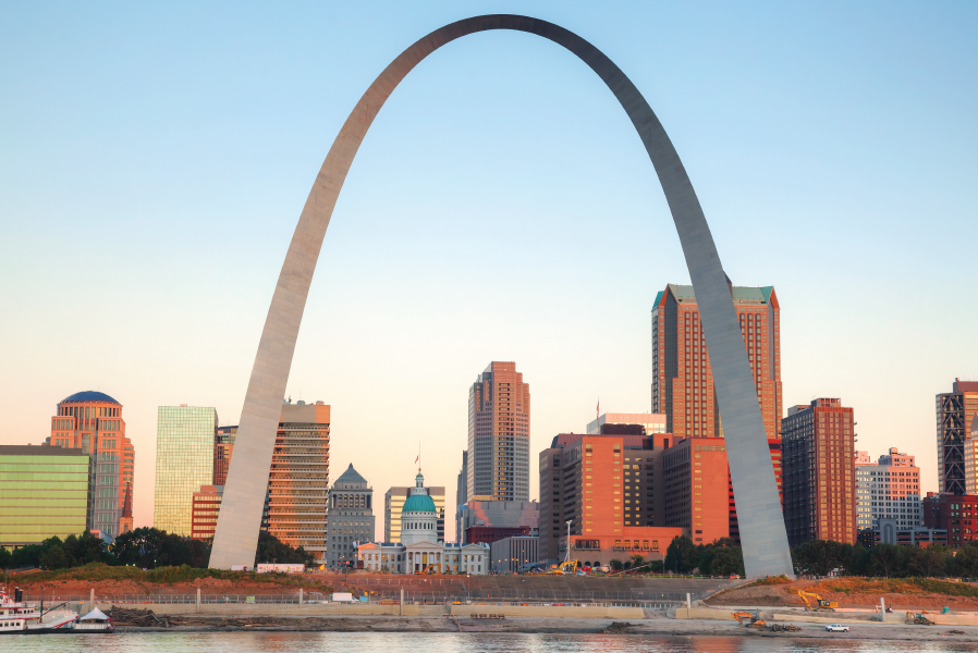 ALTTEXT: Enter key opens full-screen view with caption; escape key exits full screen.