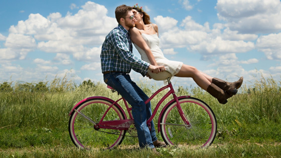 Du som på djupet vill öppna upp för sex, kärlek och relationer på Ditt sätt. ❤️💚💜🧡