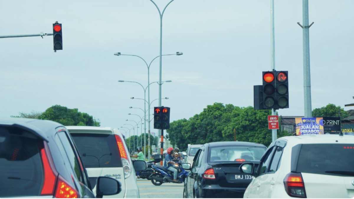 THE TRAFFIC JAM THAT NEVER CAME