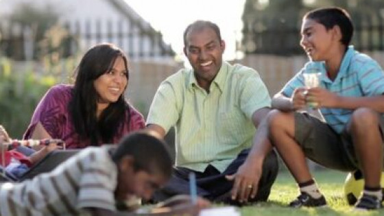 SIBLING RIVALRY : HOW BROTHERS AND SISTERS CAN COPE WITH AUTISTIC FAMILY MEMBERS