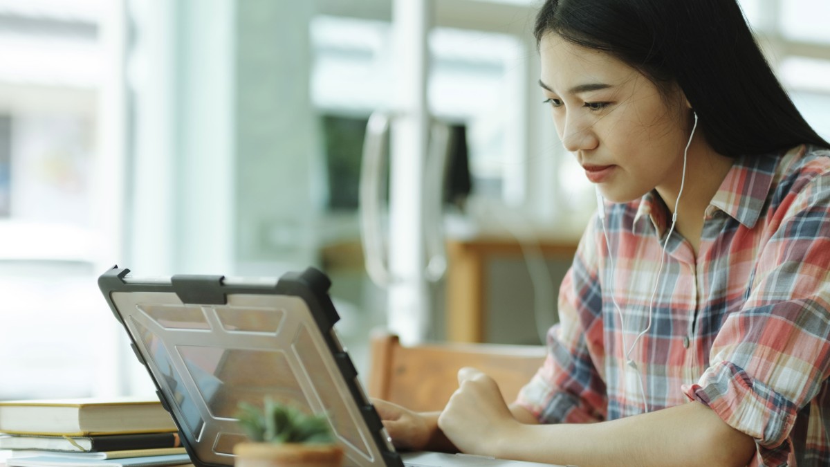 Dip-IFR vs ACCA: Which Qualification Is Right for You?