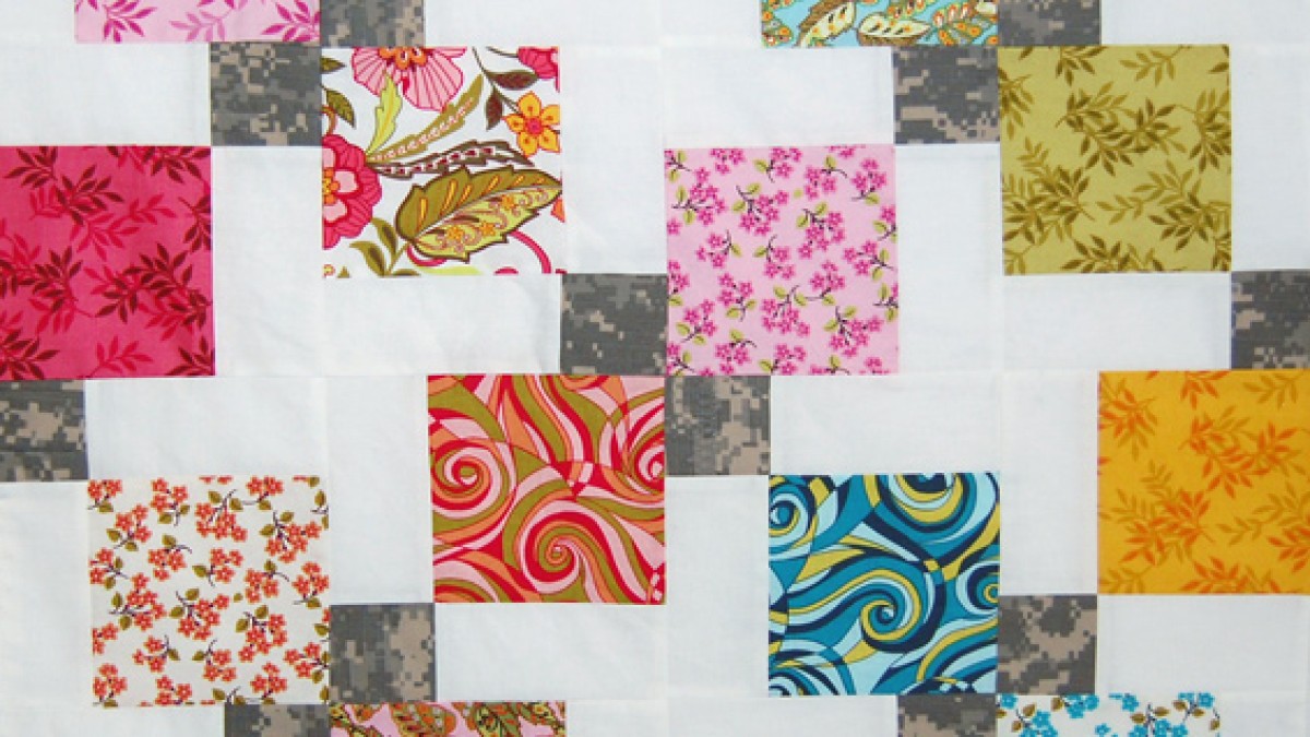 Floating Squares Stroller Blanket Quilt Tutorial