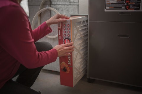 changing a furnace filter