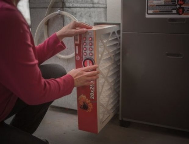 changing a furnace filter
