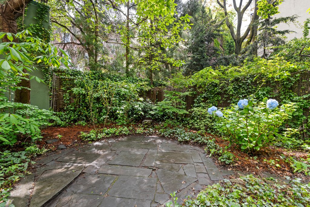 23 Bethune St. Garden F, New York, NY 10014 CORE Real Estate