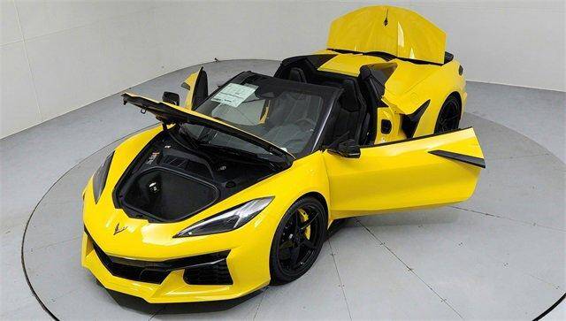 2025 Corvette E-Ray E-Ray Convertible 1LZ picture #13