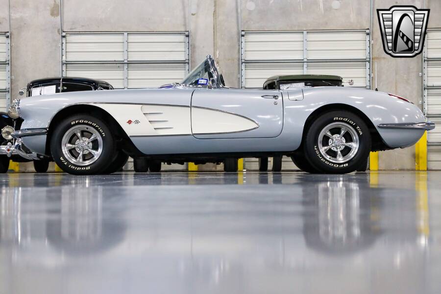 1960 Corvette picture #24