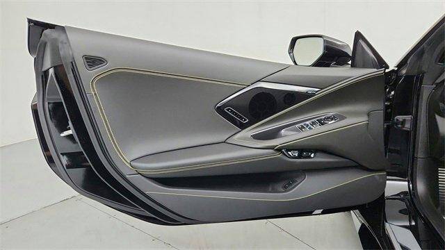 2026 Corvette Stingray Stingray Convertible 2LT picture #11