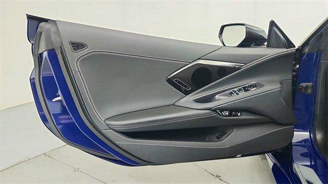 2025 Corvette Stingray Stingray Convertible 2LT picture #11