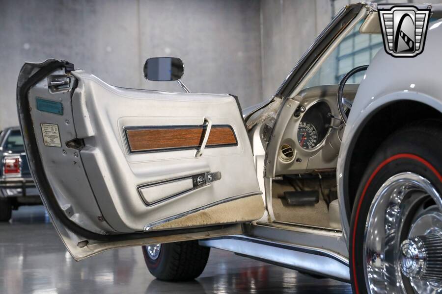 1975 Corvette picture #14