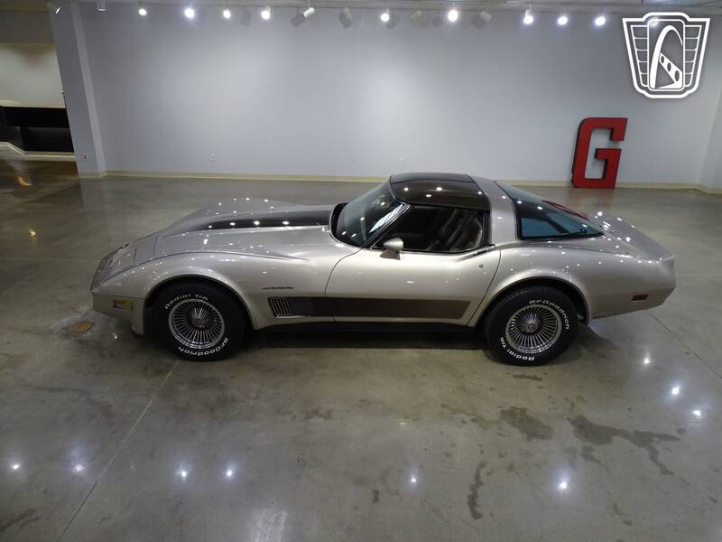 1982 Corvette picture #5