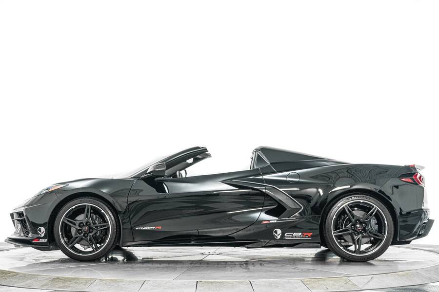 2025 Corvette Stingray -Sport Exhaust, 2LT Trim picture #5
