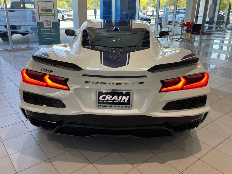 2027 Grand Sport 2LT Coupe picture #7