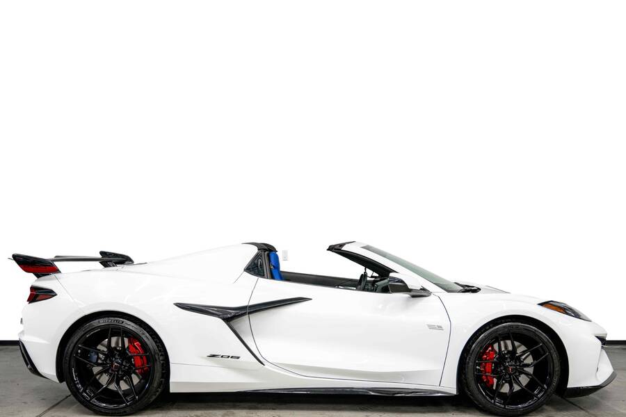 2026 Corvette Z06 Convertible -3LZ, Stars And Steel Edition, Carbon Fiber Interior Trim picture #1