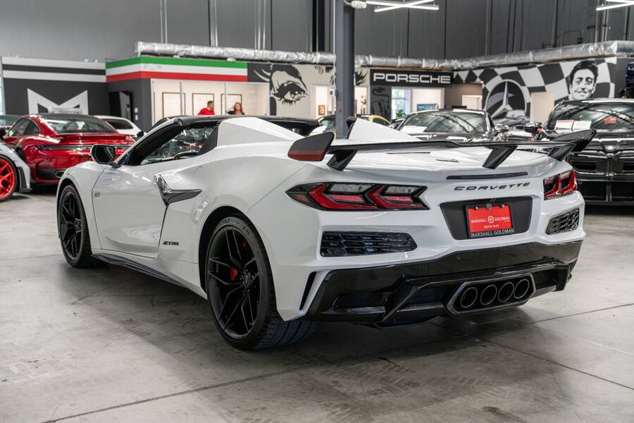 2026 Corvette Z06 Convertible -3LZ, Stars And Steel Edition, Carbon Fiber Interior Trim picture #5