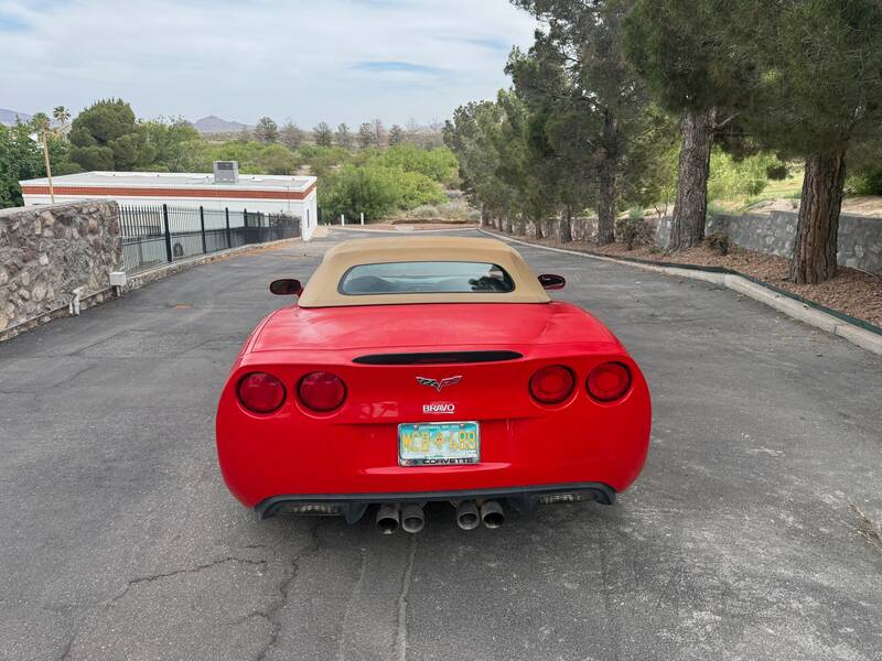 2012 Chevrolet Corvette Convertible | 6-Speed Manual picture #3