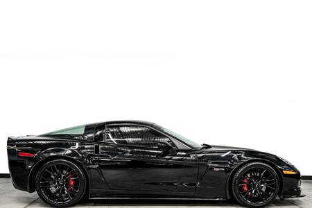 2013 Corvette Z06 -3LZ Trim, Carbon Fiber Package, Low Miles picture #1