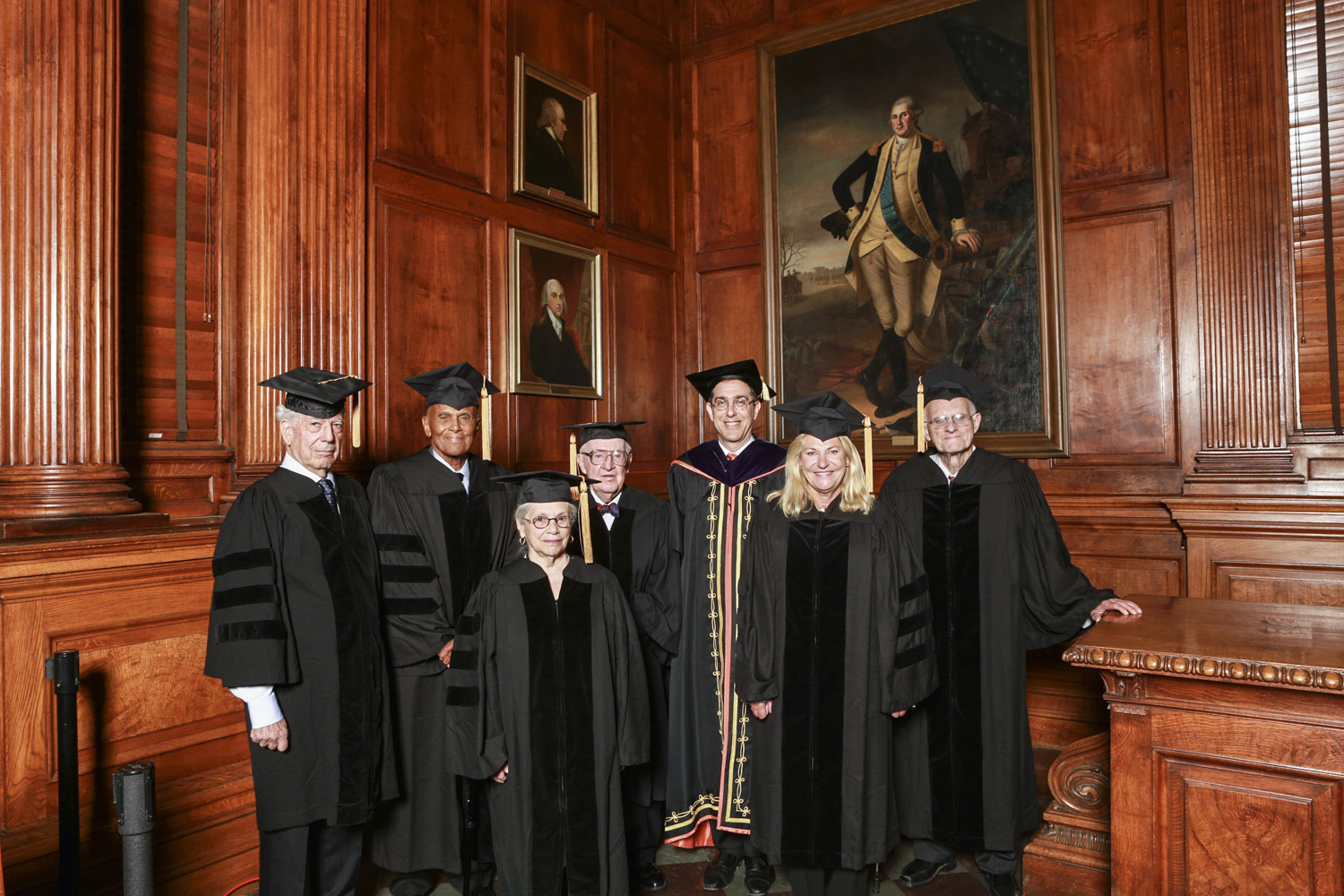 Pese al torbellino mediático, la vida académica de MVLL ha seguido su curso durante la segunda mitad del último año. Acaba de finalizar sus clases en la Universidad de Princeton, donde meses atrás se le otorgó un doctorado Honoris Causa junto a otras figuras como Harry Belafonte, Deborah Poritz, John Paul Stevens, Ann Dunwoody y David Billington.