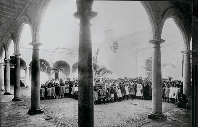 Hermanas de la Caridad Hermanas de la Caridad
