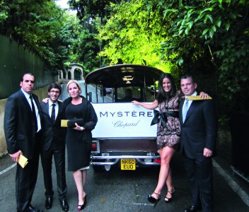Jacky Gomberoff, Michael Grimberg, Illiana Lolas, Jackie Hoffman y Pedro Brescia., camino al Mystère Party. Jacky Gomberoff, Michael Grimberg, Illiana Lolas, Jackie Hoffman y Pedro Brescia., camino al Mystère Party.