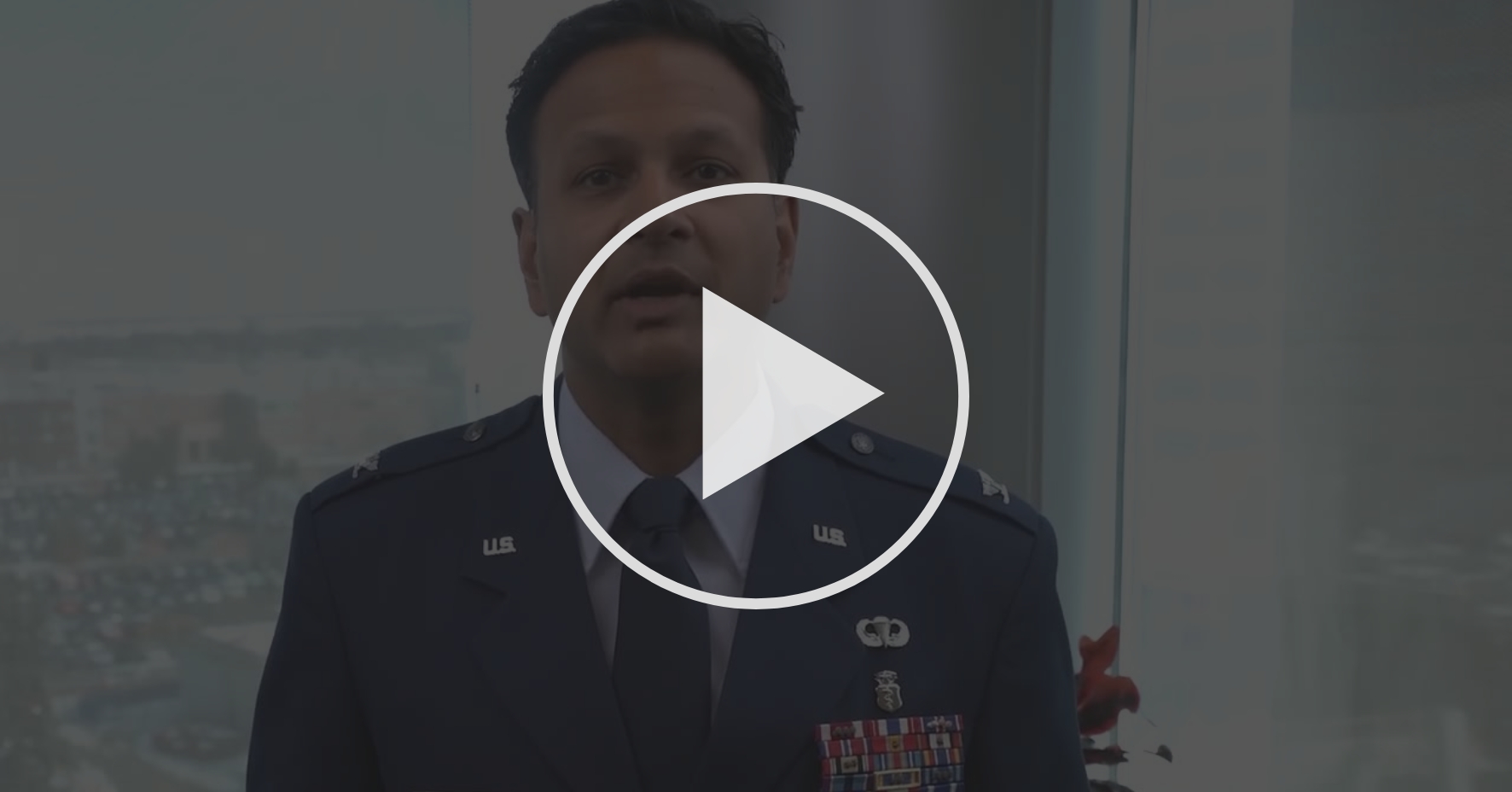 vik-leadership-lessons-5-take-a-big-picture-view-leadership-coursera