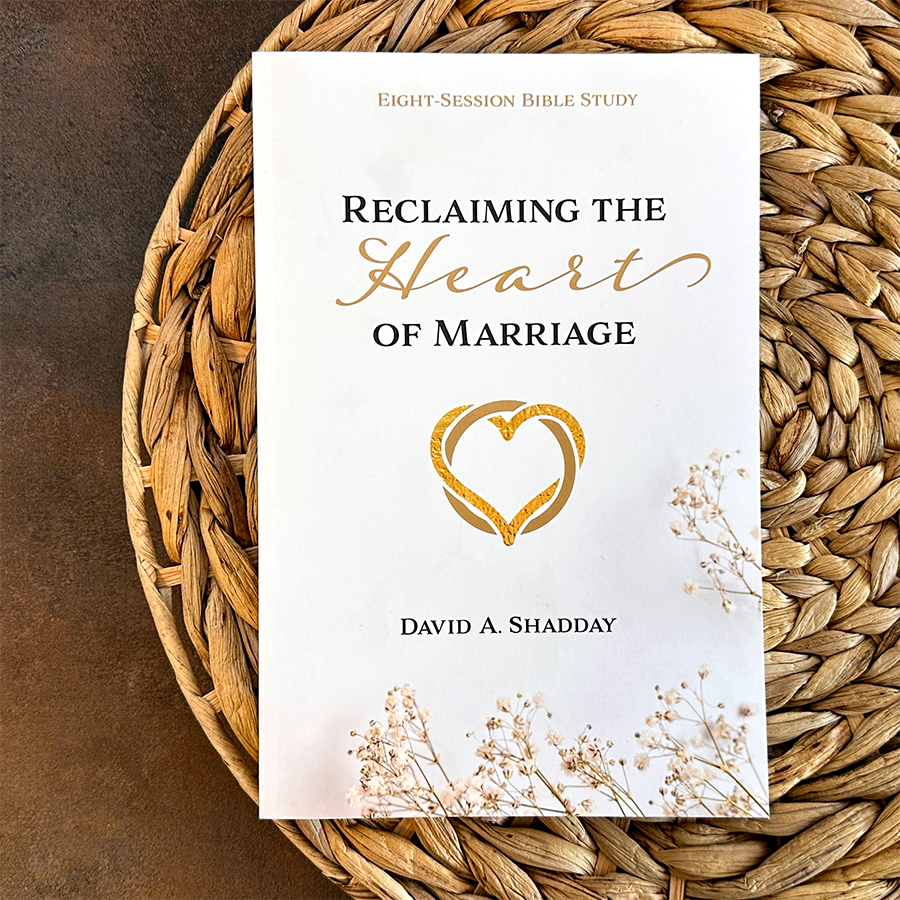 Shabby-Chic Wedding at the Barn at Ligonier Valley in Ligonier, Pennsylvania, image size:900x900