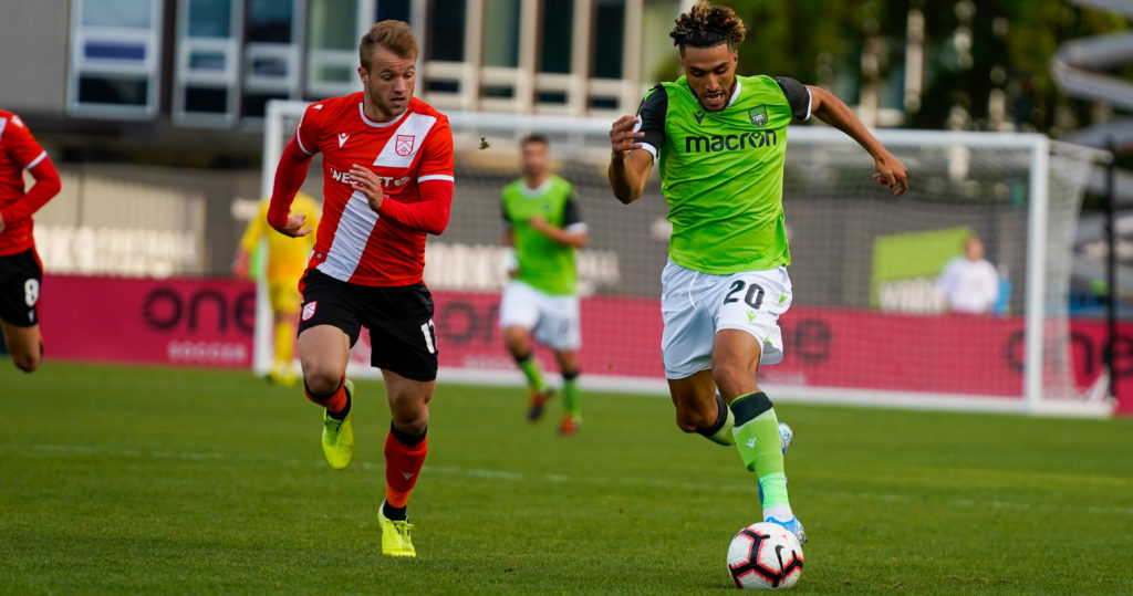 York9's Diyaeddine Abzi (left) dribbles past Cavalry's Nico Pasquotti. (CPL)