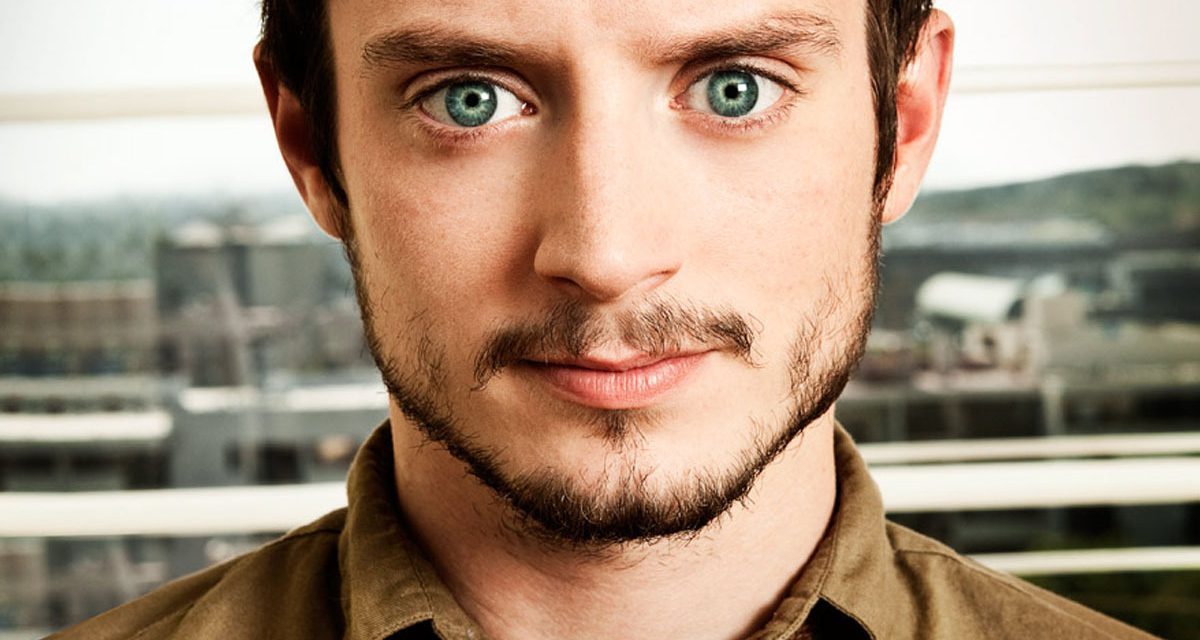 Elijah Wood Fingers Hollywood Pedophiles
