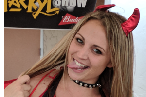Daytona Bikertoberfest 2017 Tongue